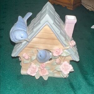 Vtg the Suberto C.Music Box Porcelain Birdhouse Flowers Birds Home Sweet Home